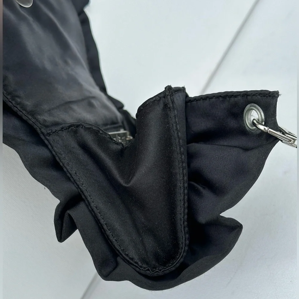 White House Black Market formal Wristlet with bow - Picture 10 of 13